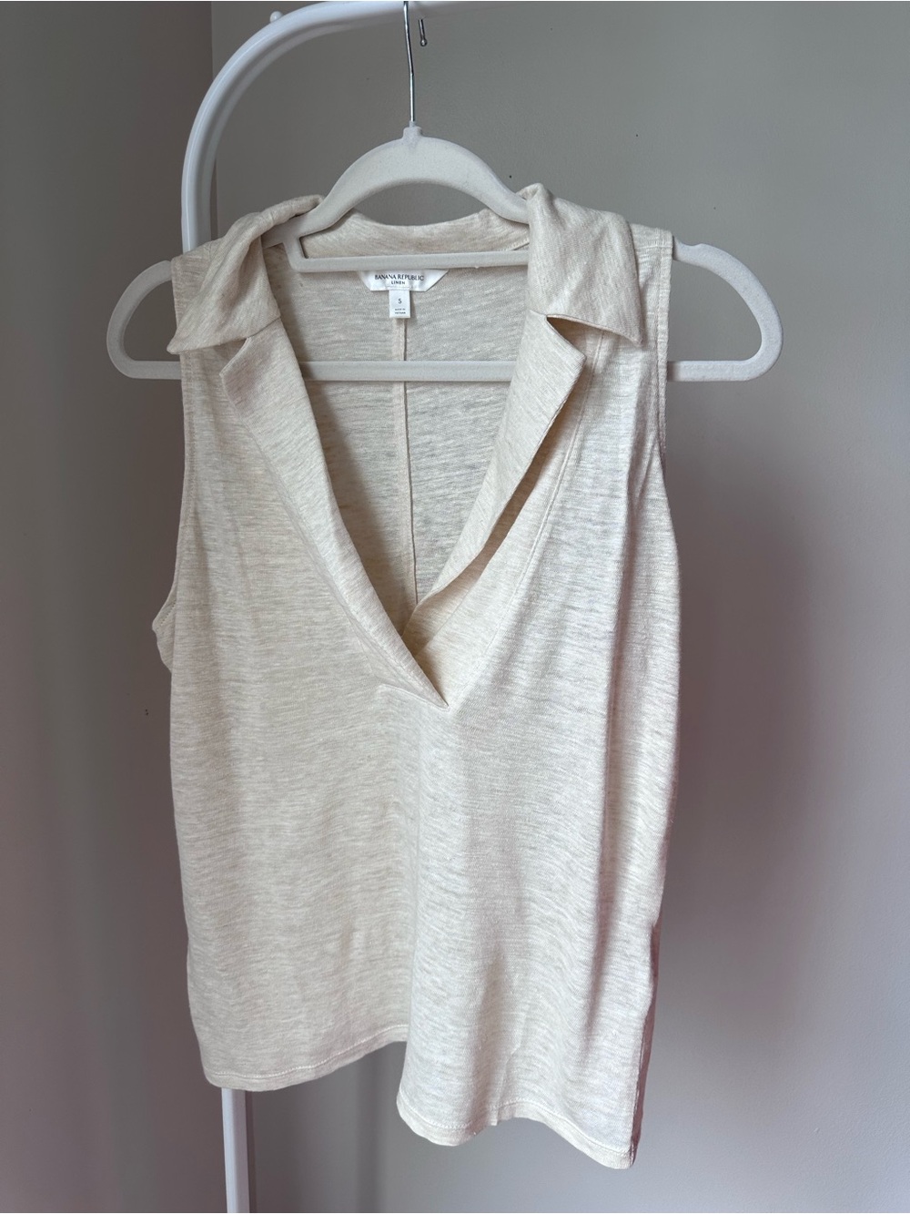 Banana Republic Cream Sleeveless Collared V-Neck Tank 100% Linen